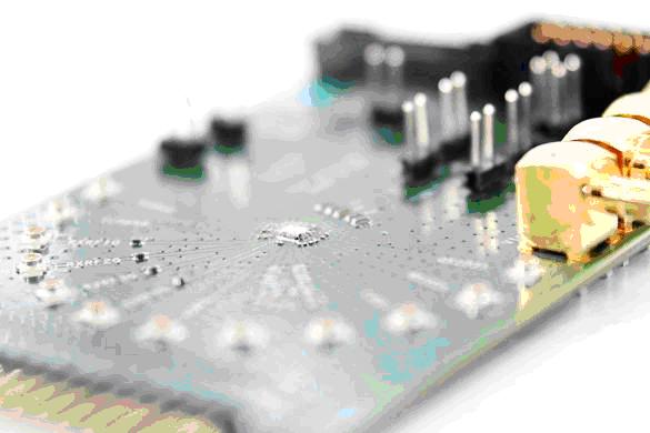 40nm低功耗CMOS工艺制造而成