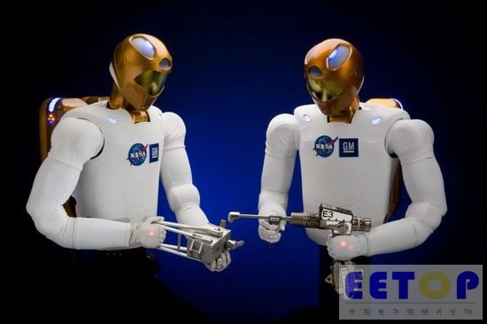 X1有10个关节连接处,其中在臀部和膝盖处的4个是机动的。