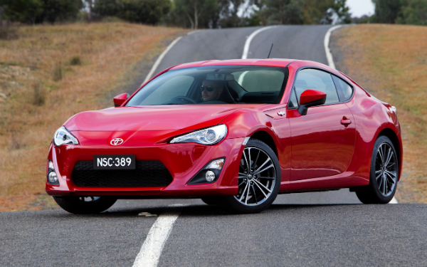 丰田北美 CEO:纯电动非未来,燃料电池才是