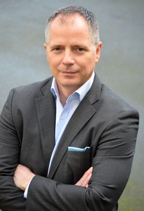 图1:现代电源架构(AMP)联盟发言人/CUI公司先进电源产品高级副总裁Mark Adams。