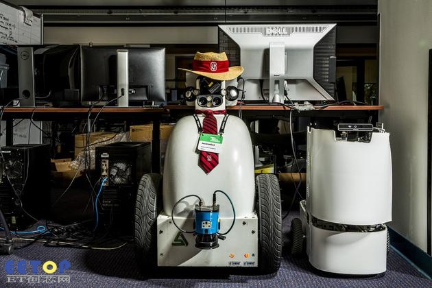 斯坦福大学AI实验室，赛格威平台可移动机器人JackRabbot 1